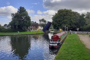 An image relating to Aldermaston Wharf Lifting Bridge is being refurbished.